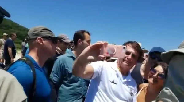 Carnaval de Bolsonaro custou R$ 1,7 milhão aos cofres públicos