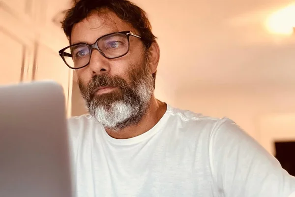 "Dor intensa", revela Marcelo Faria sobre diagnóstico de herpes-zóster - Metrópoles