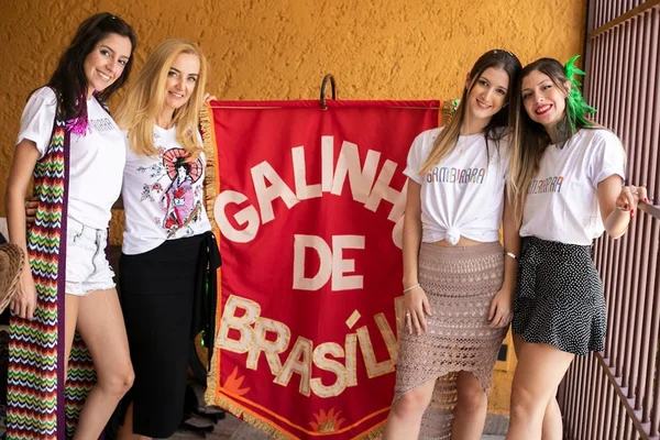 Salve Rainha e Gambiarra promovem brunch de Carnaval