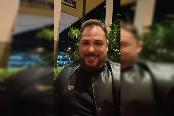 Imagem colorida de homem preso por estelionato no DF