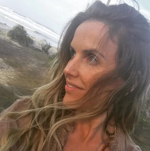 Covid-19: após polêmica, Mariana Ferrão pede desculpas a vizinhos - destaque galeria