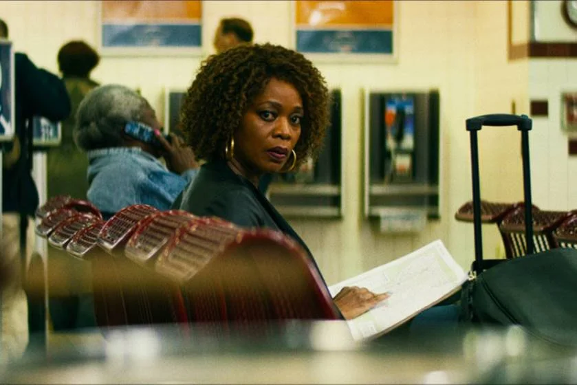 <b>Juanita (2019) — </b> Com direção de Clark Johnson, Juanita conta a história de uma mãe solteira que vivia apenas para seus três filhos adultos. Um belo dia ela decide viver a própria vida e sai sem rumo, até chegar à cidade de Montana. Logo que chega ao local, passa a trabalhar em um restaurante onde encontra novos amigos e propósitos <b>Juanita (2019) — </b> Com direção de Clark Johnson, Juanita conta a história de uma mãe solteira que vivia apenas para seus três filhos adultos. Um belo dia ela decide viver a própria vida e sai sem rumo, até chegar à cidade de Montana. Logo que chega ao local, passa a trabalhar em um restaurante onde encontra novos amigos e propósitos