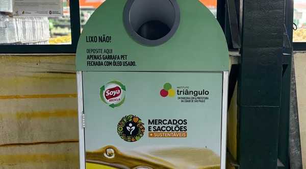 Prefeitura de SP recicla 10 toneladas de óleo e transforma material em sabão