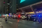 Apoiadores de Flávio e Lula se concentram na Paulista e PM acompanha - imagem 2