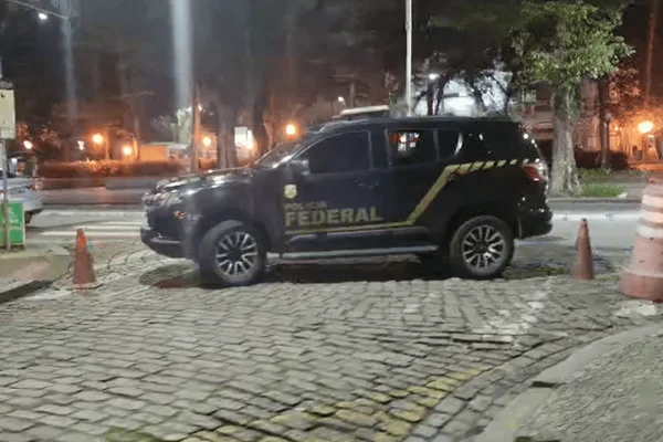 Polícia Federal (PF) e Polícia Militar (PM) prendem líder do PCC