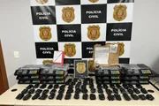 As balanças e as drogas apreendidas As balanças e as drogas apreendidas