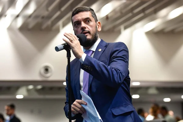 rodrigo-bacelar-lider-governo (1)