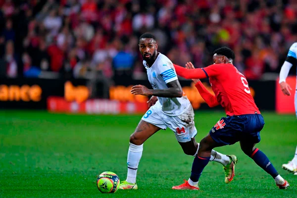 Gerson atuando pelo Olympique