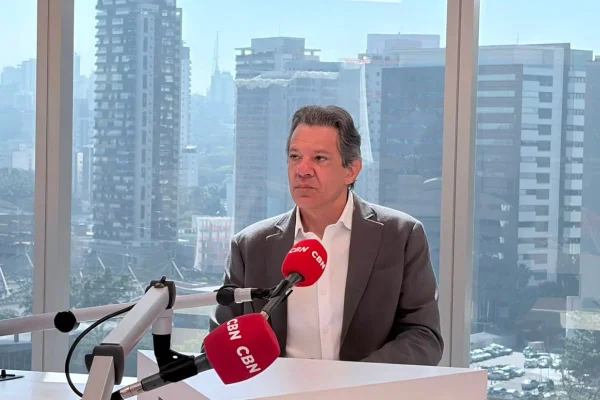 Haddad sobre obras em SP: “Só ontem vi Tarcísio agradecer Lula”
