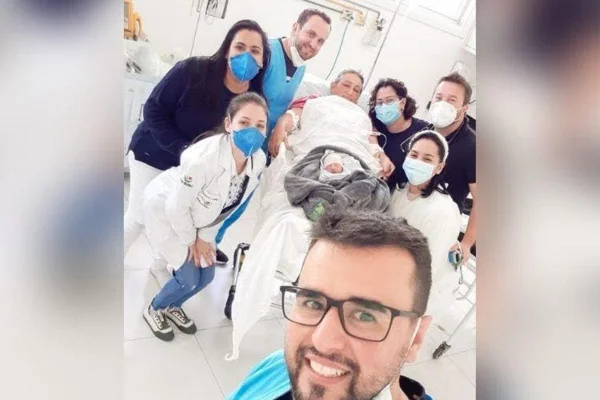 Mulher descobre gravidez na hora do parto e bebê nasce às pressas em Araranguá