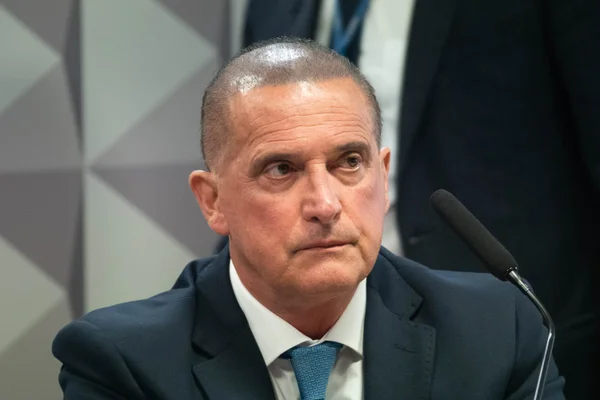 Ex-ministro Onyx Lorenzoni é ouvido pela CPMI do INSS, que apura suspeitas de fraudes em descontos indevidos a segurados Fraude INSS Metrópoles