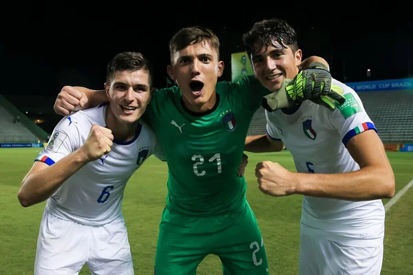 Itália vence México no fim e avança às oitavas do Mundial Sub-17