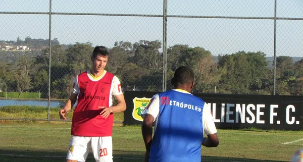 No Mané Garrincha, Brasiliense decide vaga na semifinal contra o Luziânia
