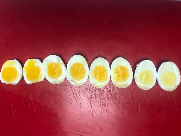 Cozinha de Solteiro: aprenda os diferentes pontos do ovo cozido