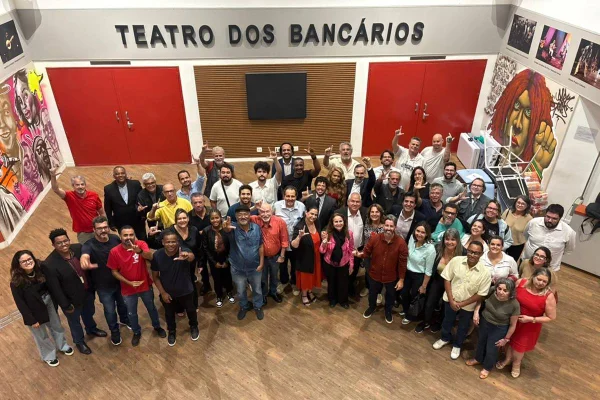 PT reúne apoio majoritário para pré-candidatura de Leandro Grass