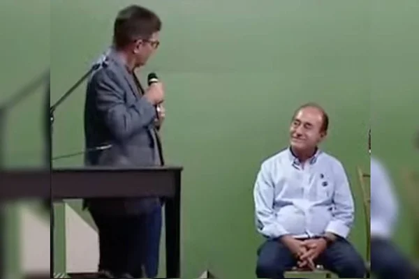 Na presença de Bolsonaro, governador treta com prefeito de Rio Branco