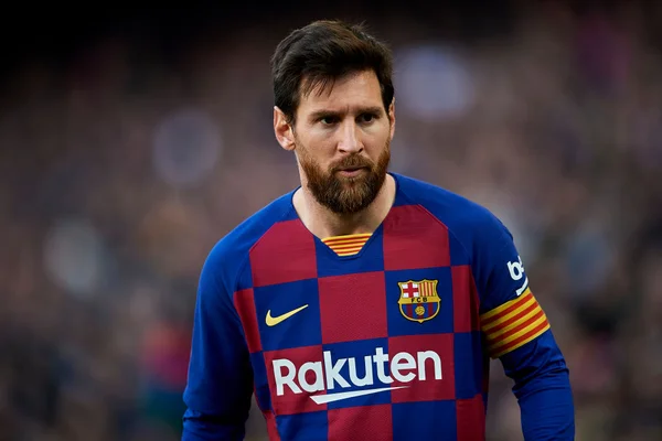 Retornar ao Barcelona por amor a camisa é a melhor opção para Messi