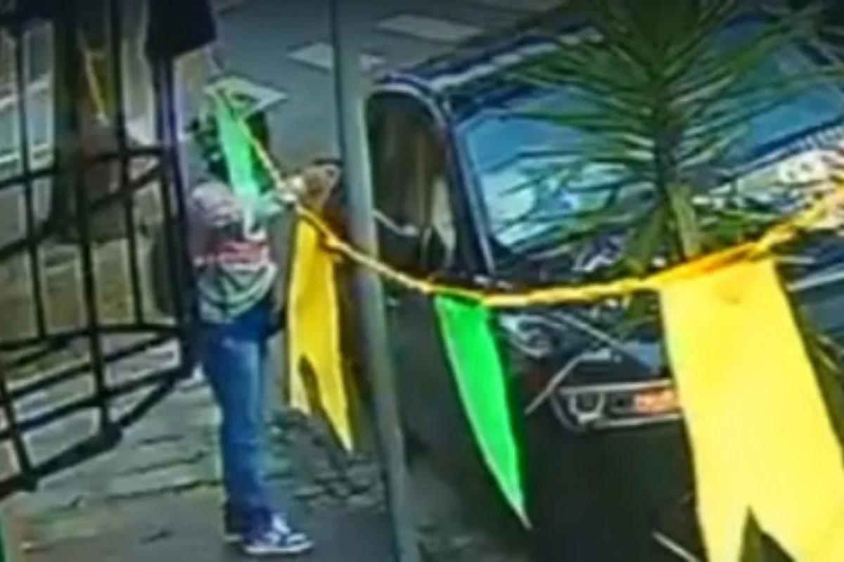 Policial aposentado é baleado no pé após intervir em assalto de família no Itaim Bibi