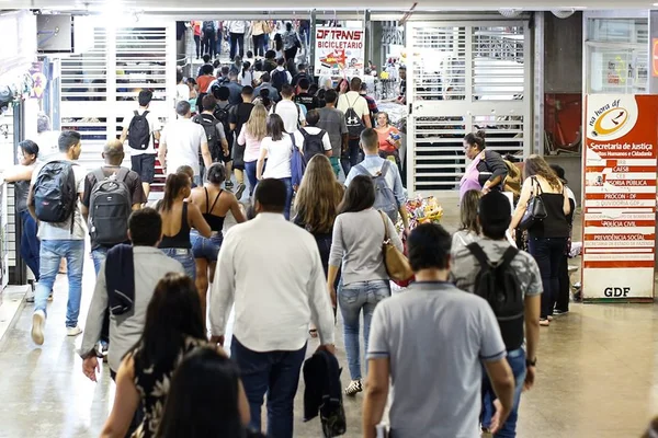 Renda per capita no Sudeste é o dobro da registrada no Nordeste