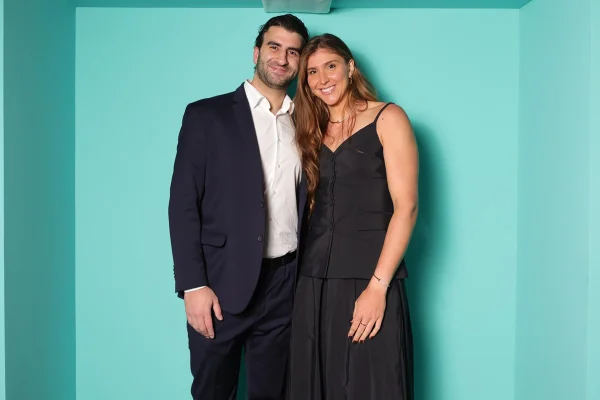 Noivo pede Bia Haddad em casamento com carta escrita aos 10 anos. Leia - destaque galeria Noivo pede Bia Haddad em casamento com carta escrita aos 10 anos. Leia - destaque galeria