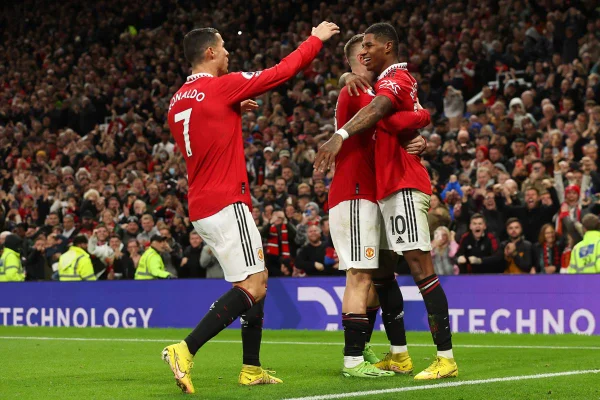 Manchester United vence West Ham, ultrapassa Chelsea e assume 5ª lugar no Inglês
