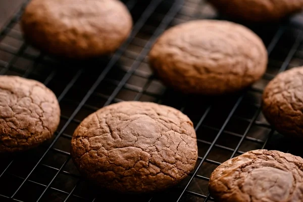 Receita deliciosa de cookie de Nutella com apenas quatro ingredientes