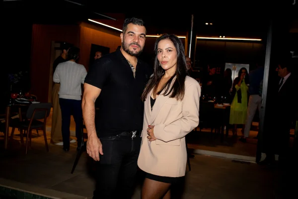 Juliano Haider e Débora Epitácio