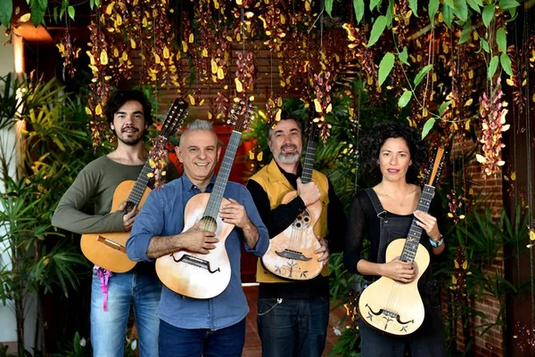 Musical Tocador da Viola Envenenada se apresenta em Taguatinga