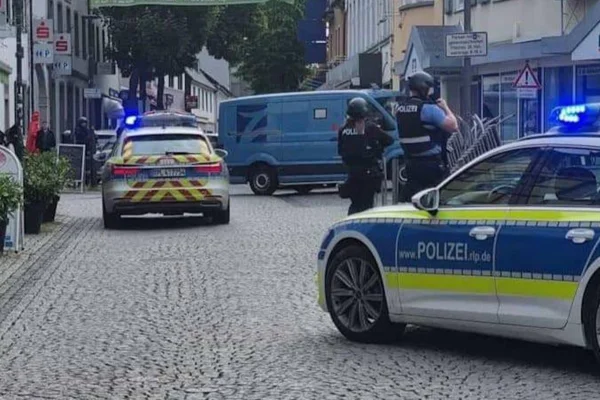 Reféns são mantidos em banco durante assalto na Alemanha, diz polícia