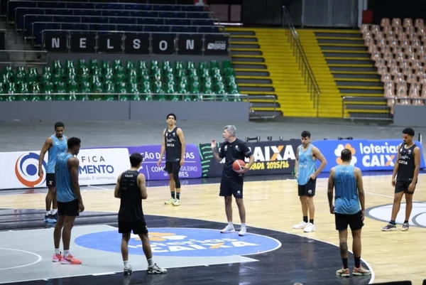 Brasília Basquete terá sequência decisiva em casa na reta final do NBB