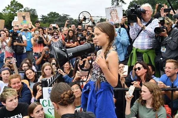 Greta Thunberg realiza atos pela Amazônia em mais de 20 países