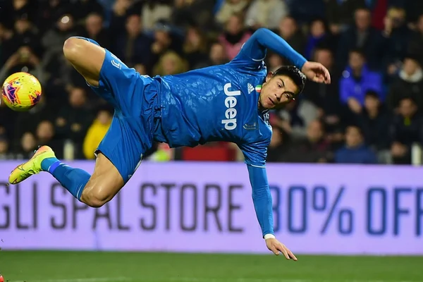 Cristiano Ronaldo marca gol pela Juventus e iguala Batistuta