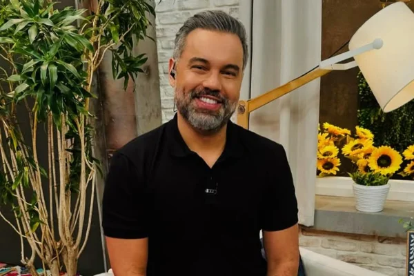 O jornalista Alex Sampaio