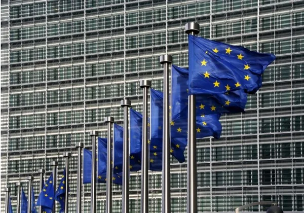 Parlamento Europeu expressa preocupação a Lira e Pacheco com propriedade intelectual
