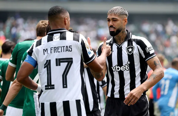 Botafoguenses preparam provocações para Marlon Freitas e Barboza