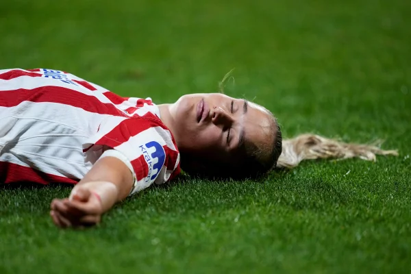Foto colorida de jogadora do Atlético de Madrid - Metrópoles
