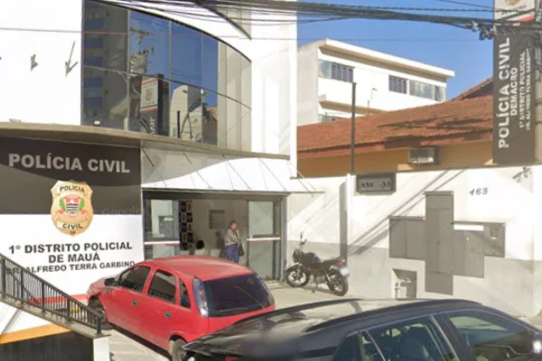 Vídeo: homem é executado em Mauá; esposa grávida e enteada são feridas