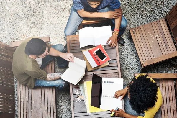 Entrando no mercado de trabalho? Veja dicas para ajudar na transição