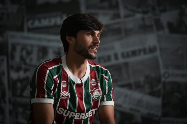 Imagem colorida do zagueiro Igor Rabello