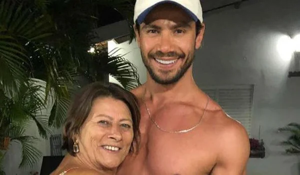 Mariano, da dupla com Munhoz, revela que mãe está com câncer