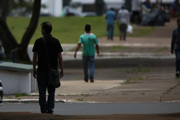 Servidor: governo tem 49 mil funcionários cedidos. SUS lidera