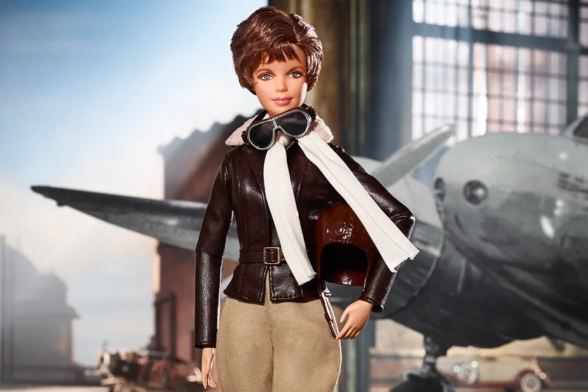 Boneca de Amelia Earhart, primeira aviadora a atravessar o Oceano Atlântico Boneca de Amelia Earhart, primeira aviadora a atravessar o Oceano Atlântico
