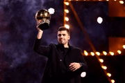 Em 2024, Rodri superou Vini Jr. e conquistou a Bola de Ouro