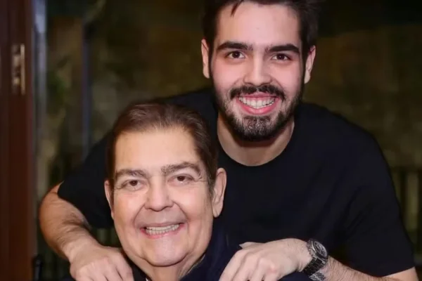 Filho publica foto rara de Faustão e faz desabafo