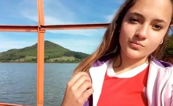 Irmãos são condenados por matar adolescente e amarrá-la em árvore