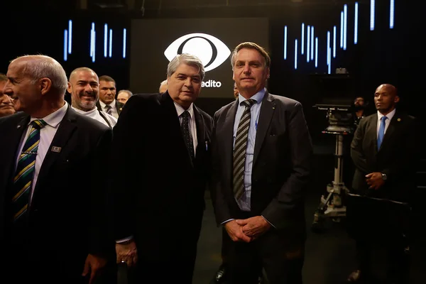 Datena dispensa apoio de Bolsonaro e flerta com Covas