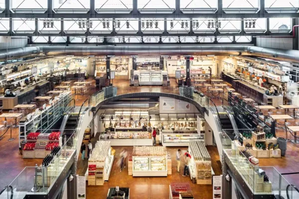 Imagem de loja do Eataly Brasil, centro gastronômico de luxo em São Paulo - Metrópoles