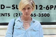 Ataque de Selma Blair foi causado por falta de remédio e "confusão mental" Ataque de Selma Blair foi causado por falta de remédio e "confusão mental"