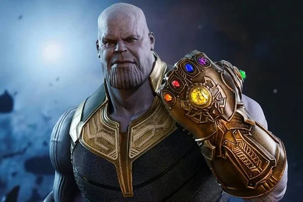 Josh Brolin, o Thanos, comemora 9 anos sóbrio: “Como sou sortudo”