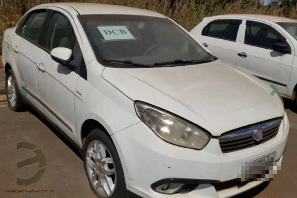 Item Lote 002: Fiat Siena Essenc 1.6 DL Branco, modelo/ano: 2012/2012. Lance mínimo (até o momento da publicação): R$ 11,6 mil
Item Lote 002: Fiat Siena Essenc 1.6 DL Branco, modelo/ano: 2012/2012. Lance mínimo (até o momento da publicação): R$ 11,6 mil